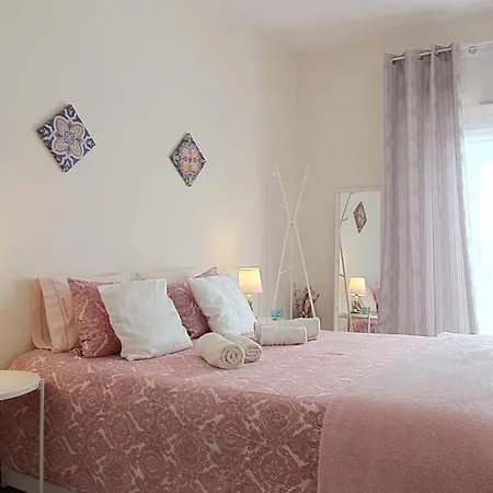 Cozy Alegria Balcony Appartamento Oporto